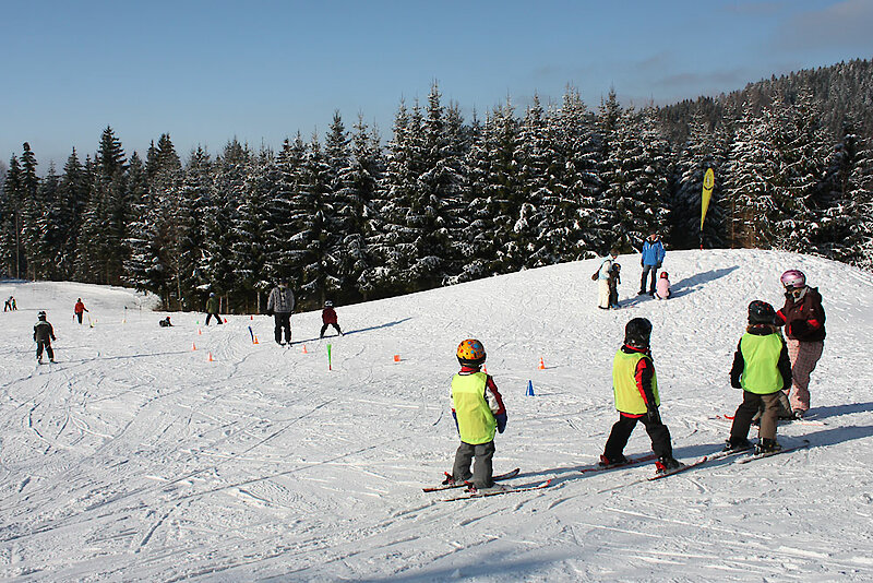 Skigebiet in Bayern Skilift Riedlberg im Bayerischen Wald Skigebiet in Bayern Skilift Riedlberg im Bayerischen Wald